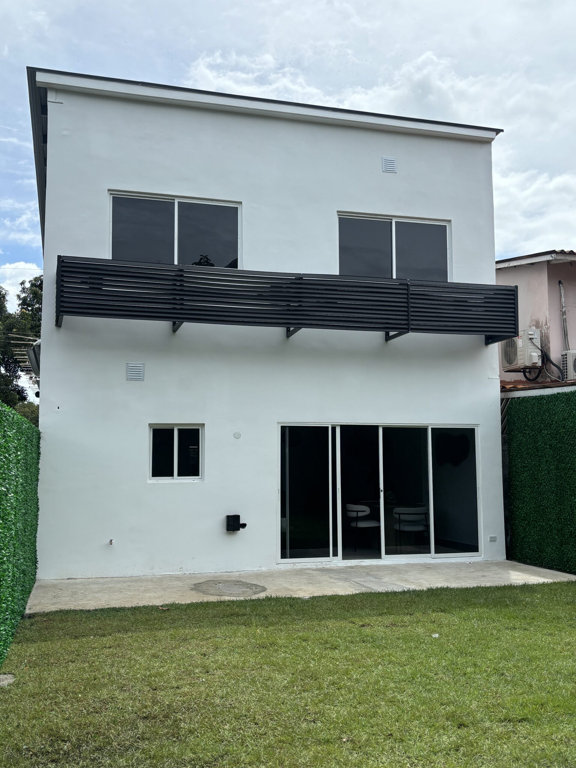 Parque Lefevre Casa Vita – casas en la ciudad En Construcción