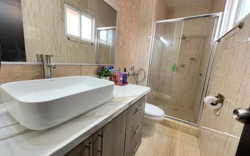 Dos casas en una: una para ti y otra para generar ingreso.