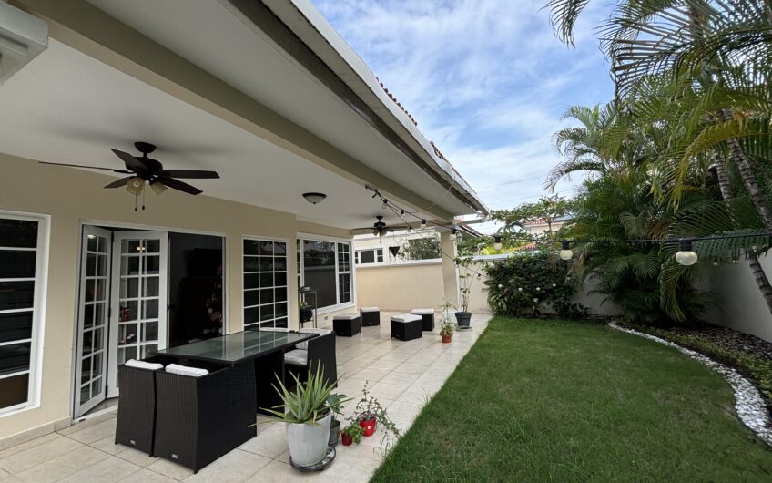 Vendo Casa en Costa Sur Villa Valencia