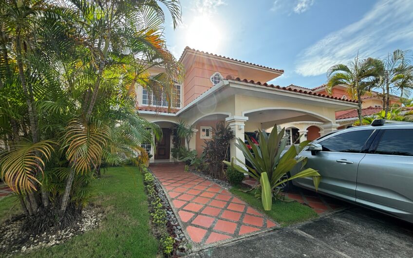 Vendo Casa en Costa Sur Villa Valencia