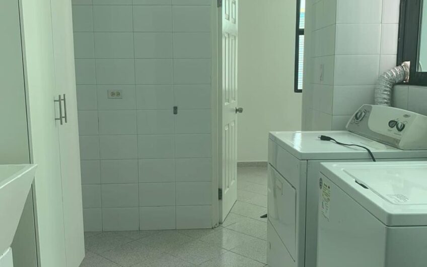 Apartamento en Venta en Marbella de 212M a precio de mercado