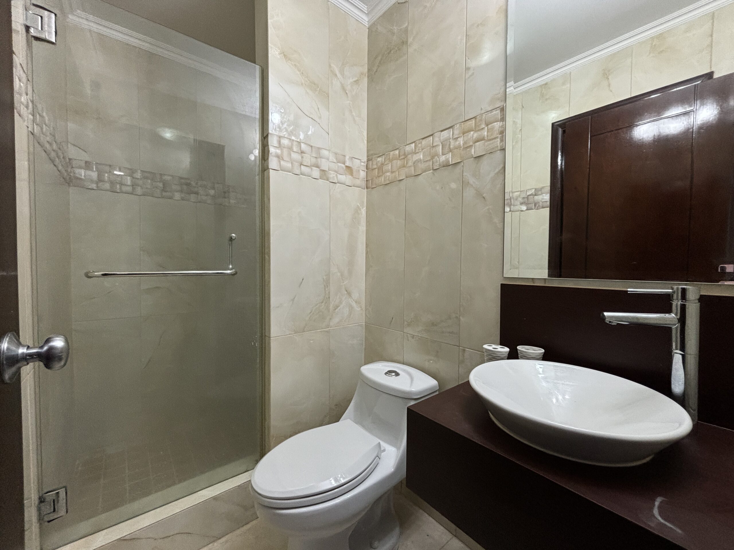 Apartamento en Ave. Balboa con vista al mar