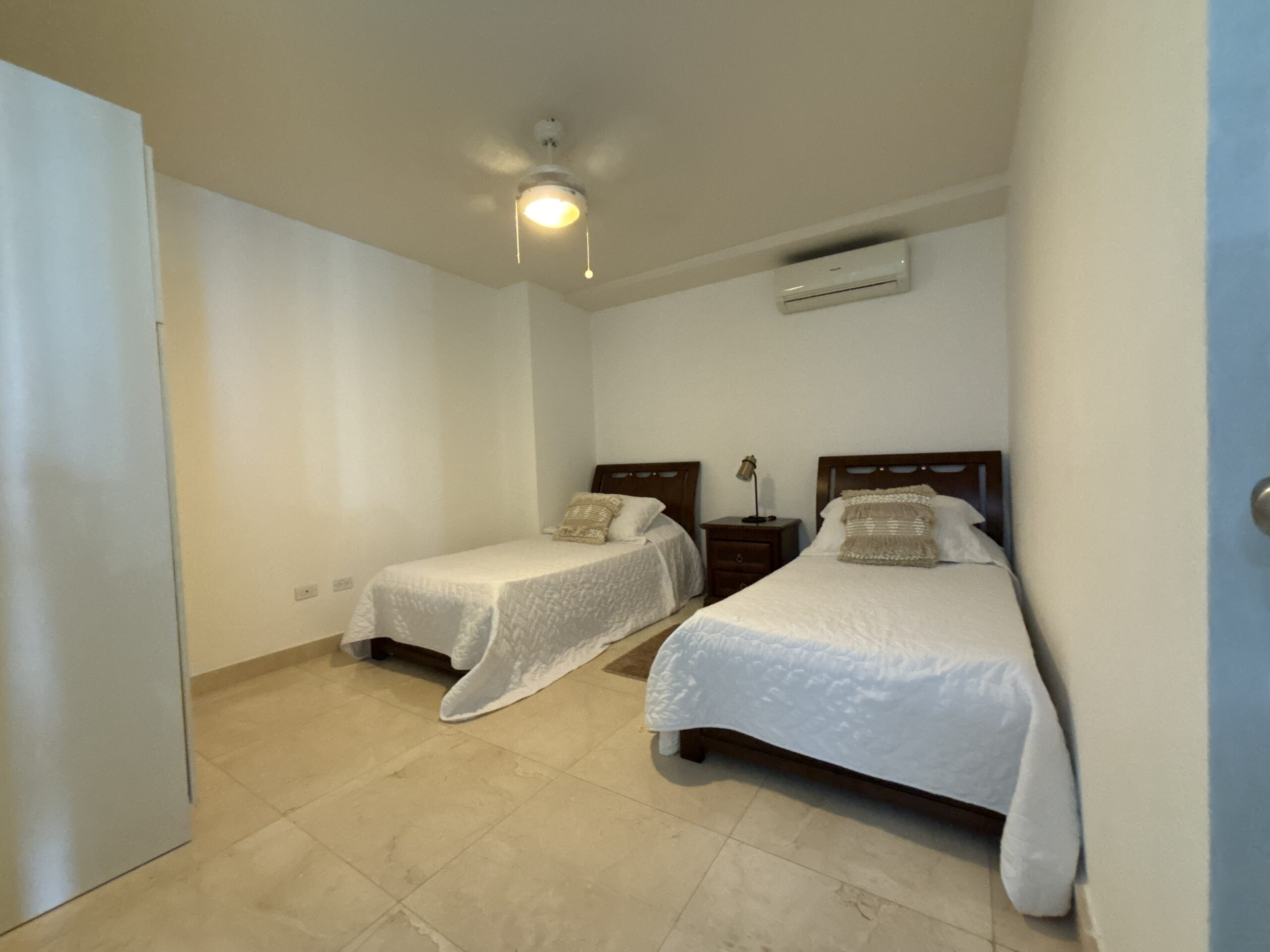 Apartamento en Ave. Balboa con vista al mar