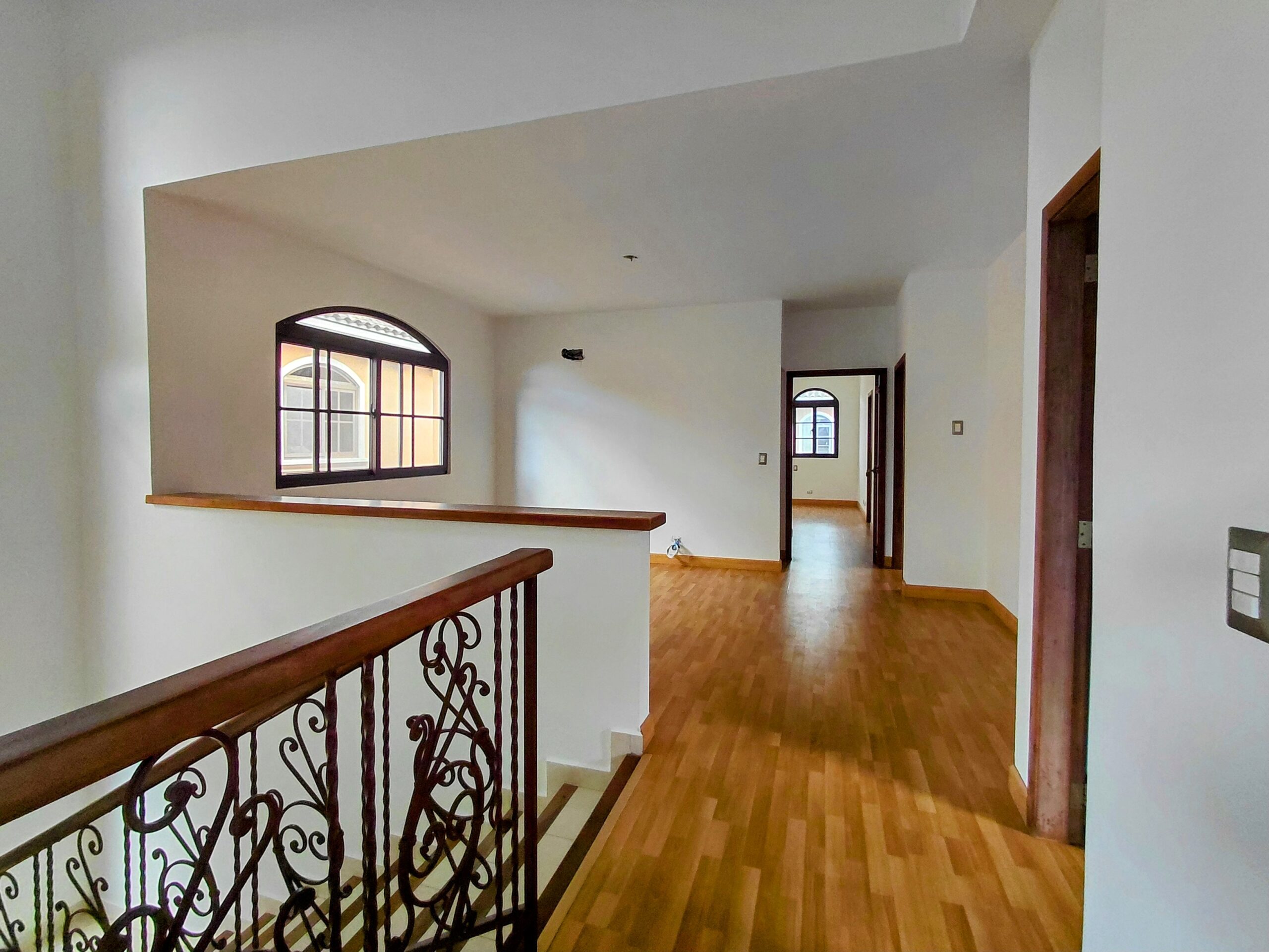 ¡Venta! Casa unifamiliar de 4 Recámaras en Costa Sur.